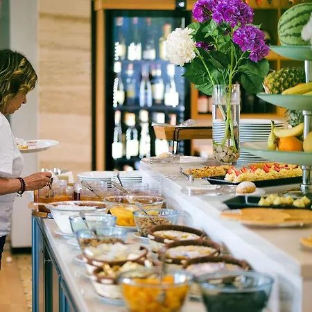 Otel Butrinti, Affiliated By Melia 5*